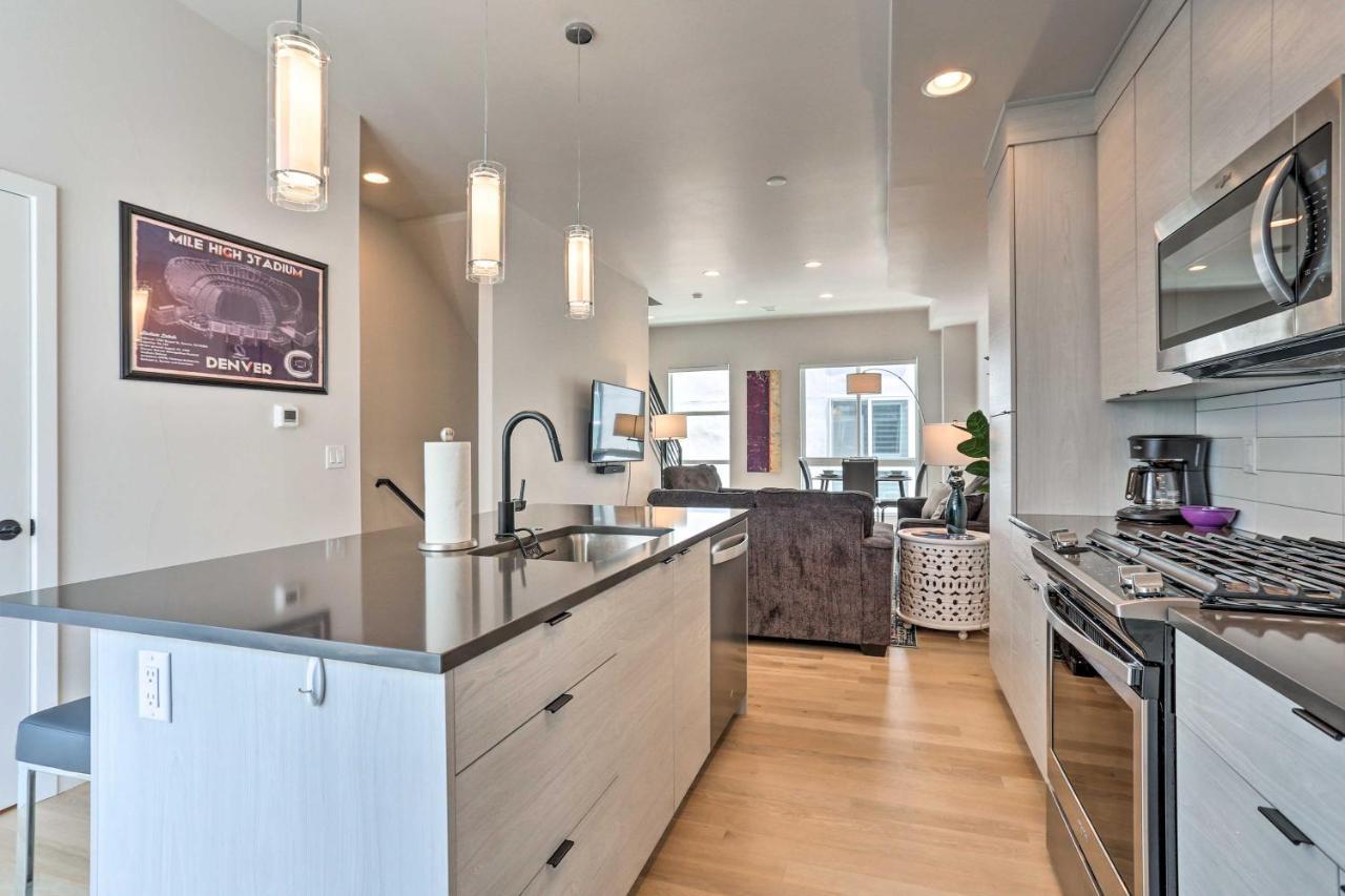 Trendy Denver Townhome - Walk To Mile High Stadium Esterno foto